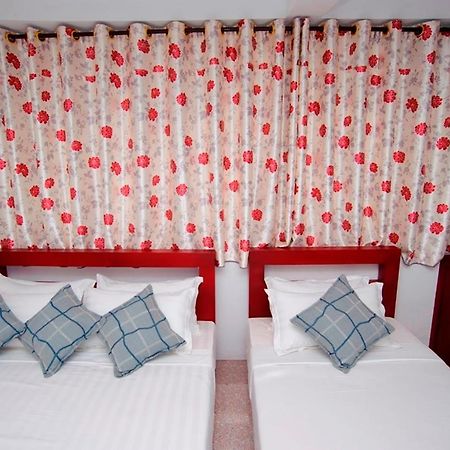 Agga Youth Hotel Янгон Экстерьер фото