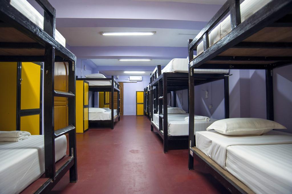 Agga Youth Hotel Янгон Экстерьер фото